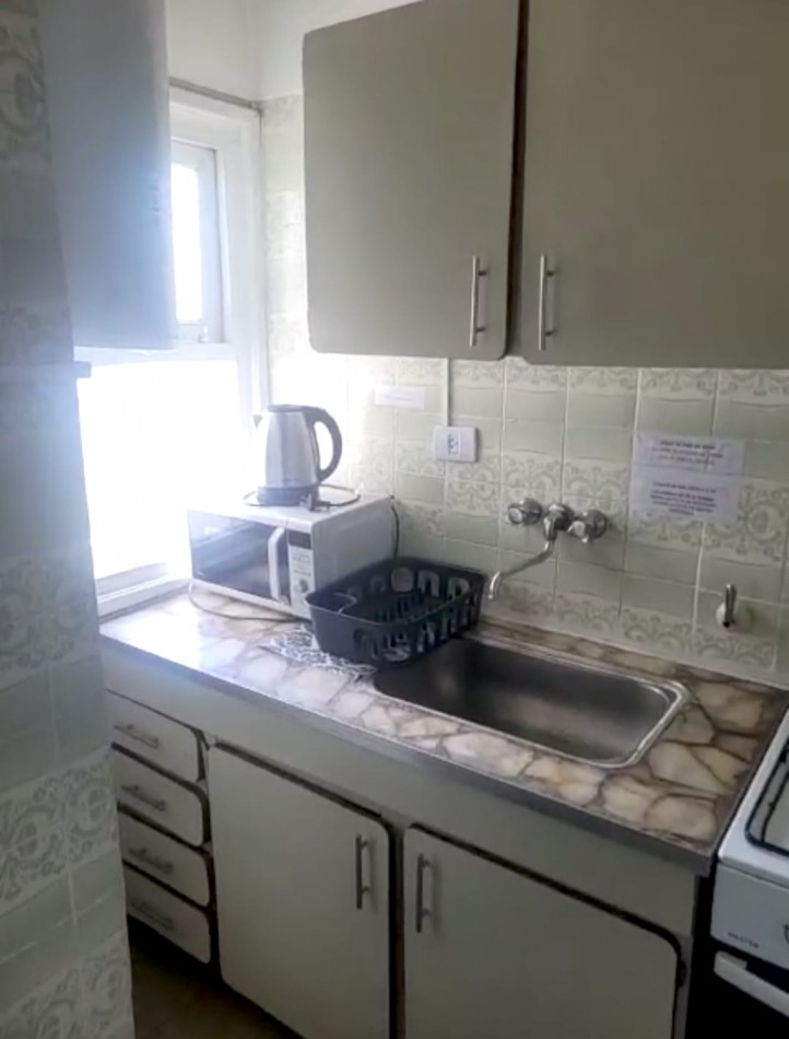 Departamento un ambiente en venta al contrafrente en zona La Perla  