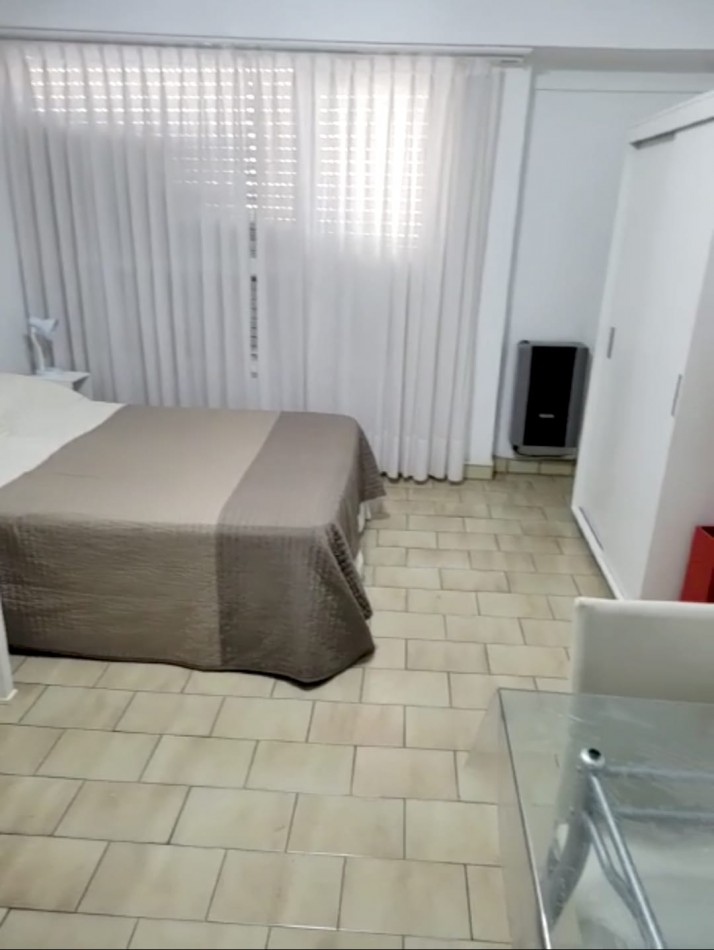 Departamento un ambiente en venta al contrafrente en zona La Perla  
