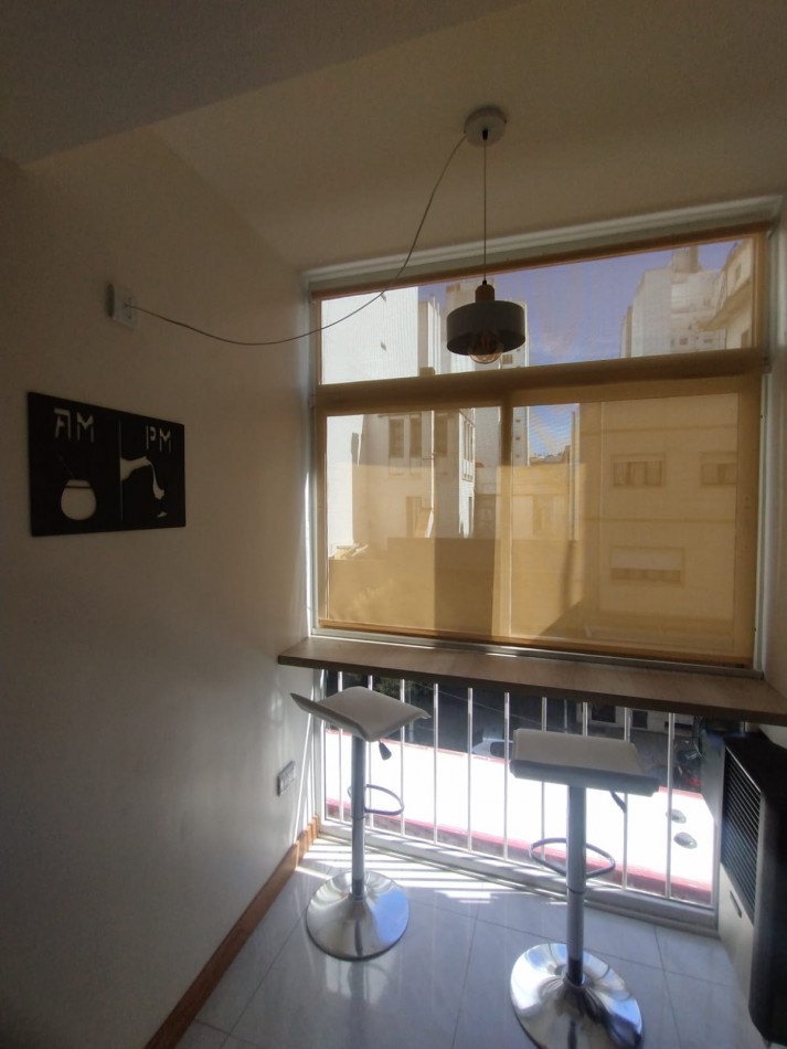 Venta Departamento 2 amb reciclado con muebles zona centro 