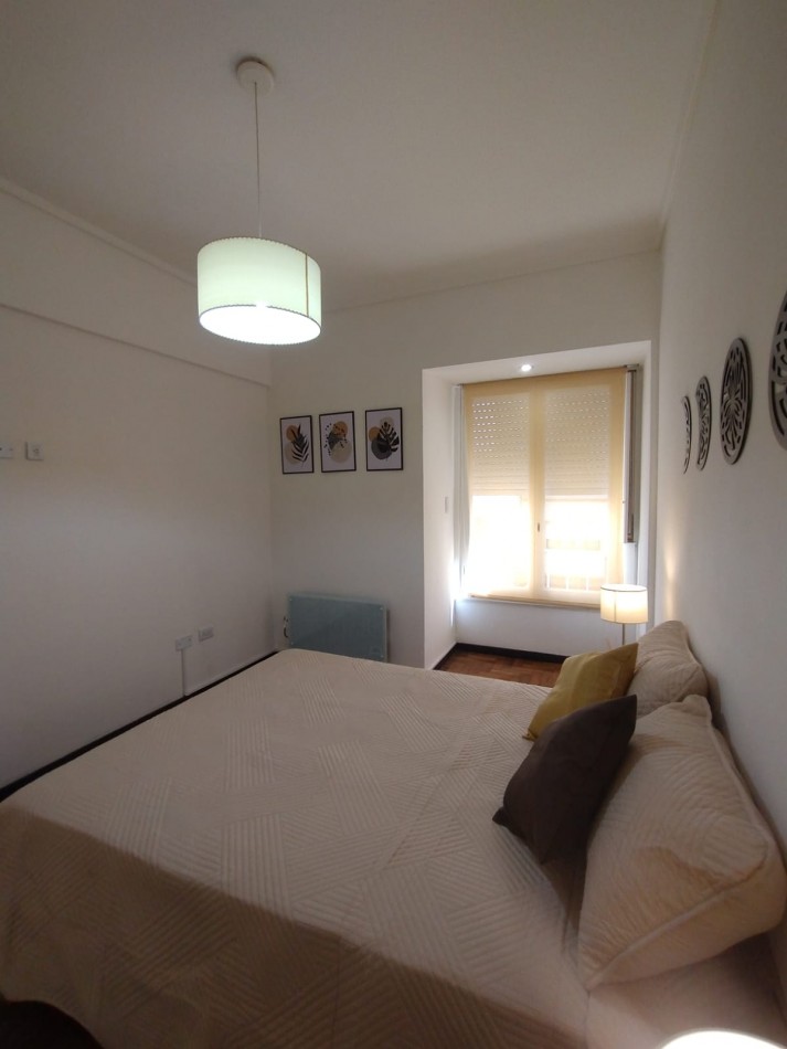 Venta Departamento 2 amb reciclado con muebles zona centro 