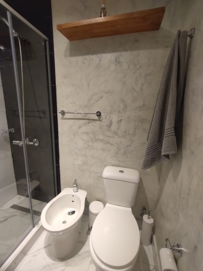 Venta Departamento 2 amb reciclado con muebles zona centro 