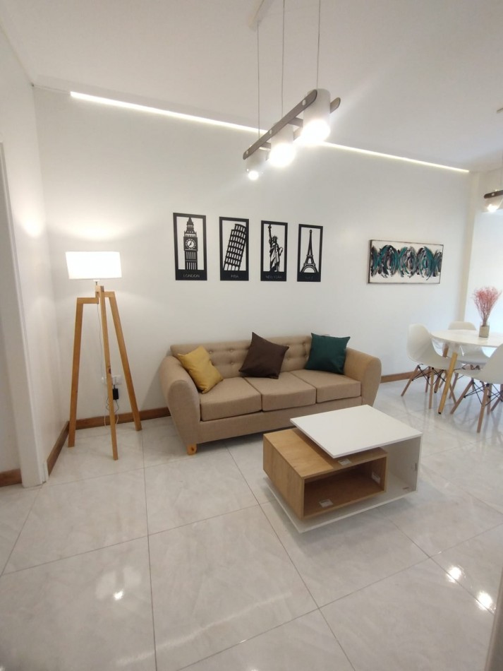 Venta Departamento 2 amb reciclado con muebles zona centro 