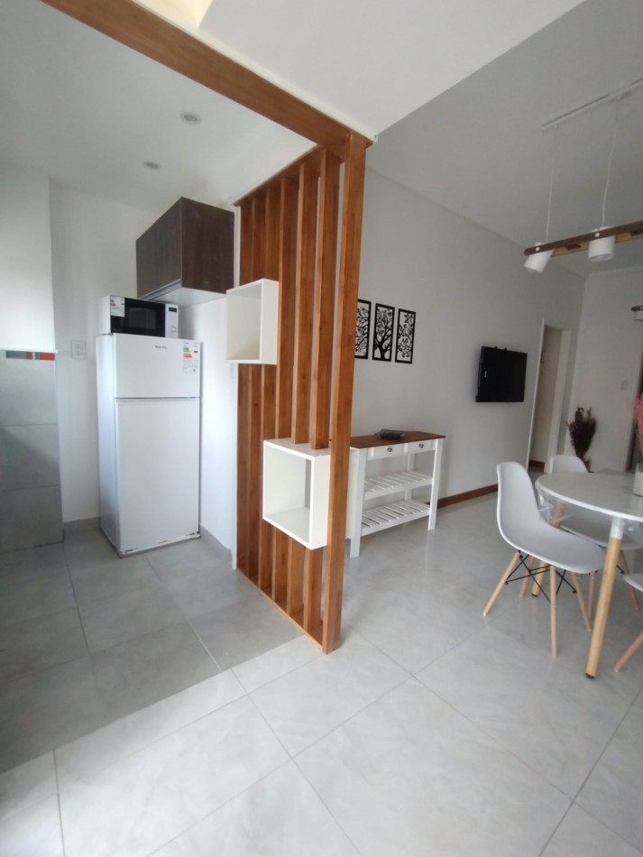 Venta Departamento 2 amb reciclado con muebles zona centro 