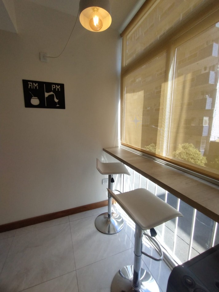 Venta Departamento 2 amb reciclado con muebles zona centro 