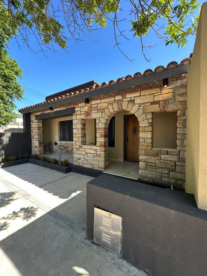 venta PH 4 ambientes con patio zona Chacabuco 4062