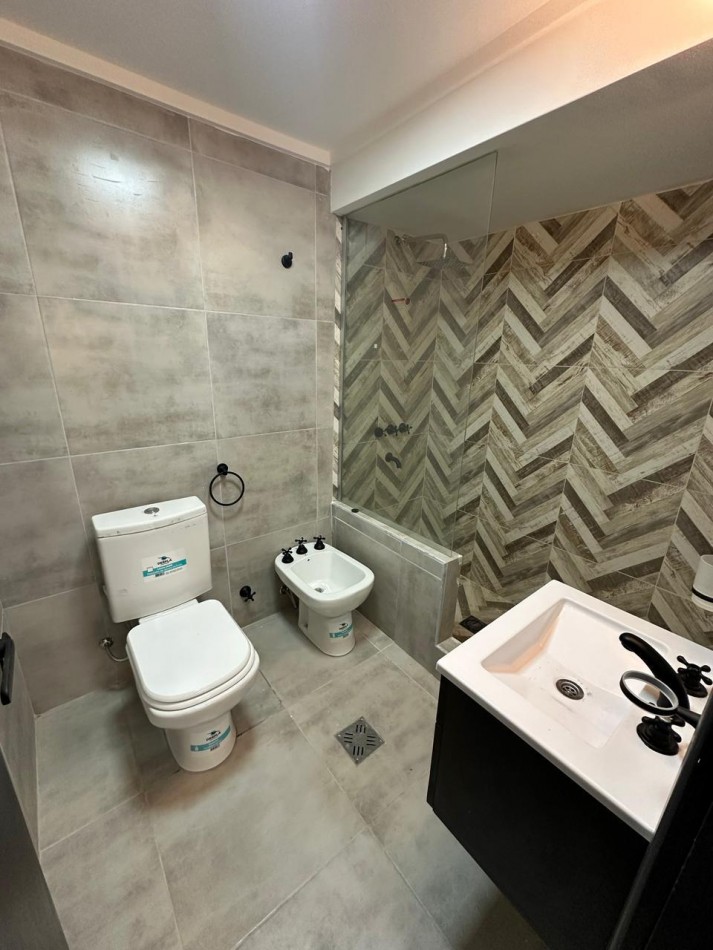 venta PH 4 ambientes con patio zona Chacabuco 4062