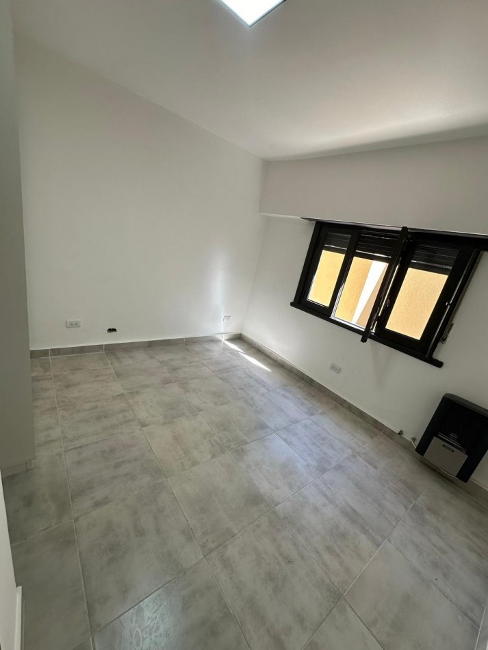 venta PH 4 ambientes con patio zona Chacabuco 4062