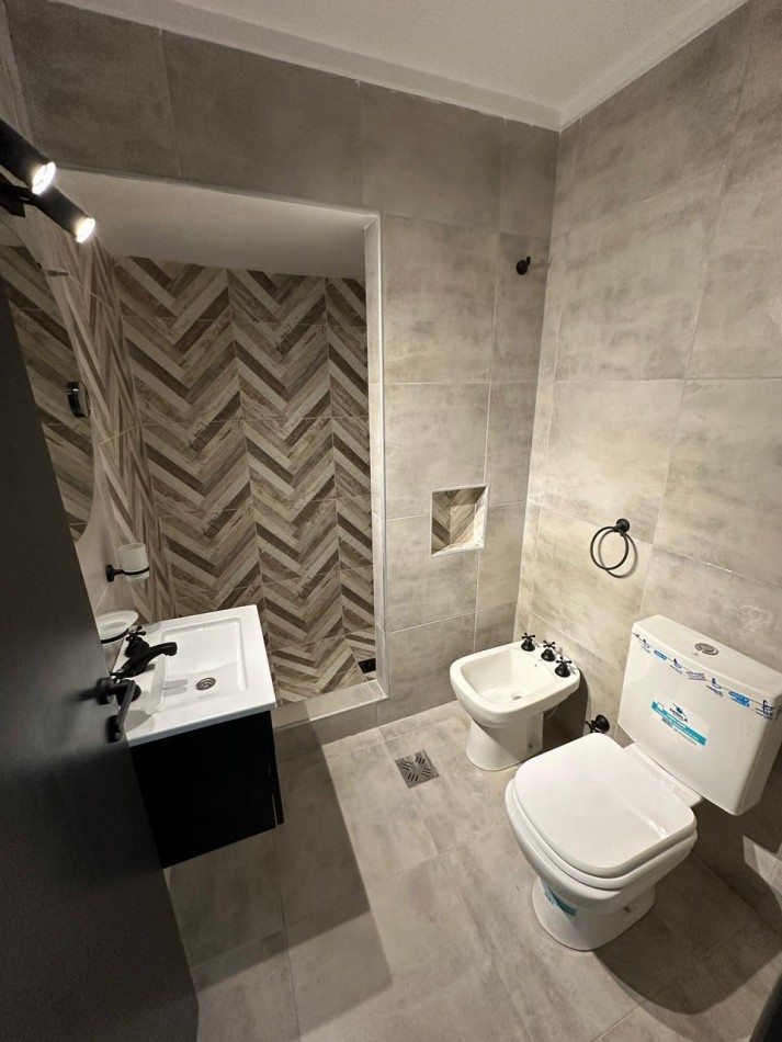 venta PH 4 ambientes con patio zona Chacabuco 4062