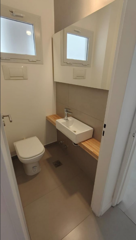 venta departamento 3 ambientes  con dependencia al frente con patio reciclado zona centro Belgrano 2770