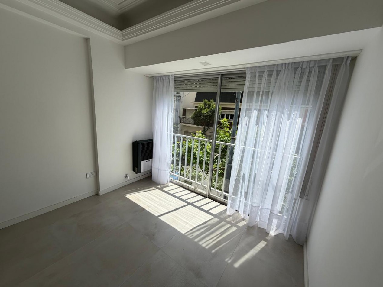 venta departamento 3 ambientes  con dependencia al frente con patio reciclado zona centro Belgrano 2770