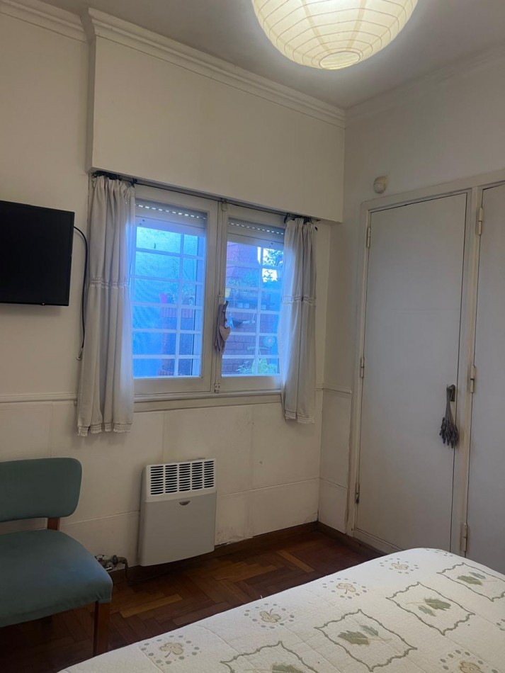 VENTA CASA 3 AMB CON DEPENDENCIA DOBLE GARAJE Y PATIO ZONA GUEMES 