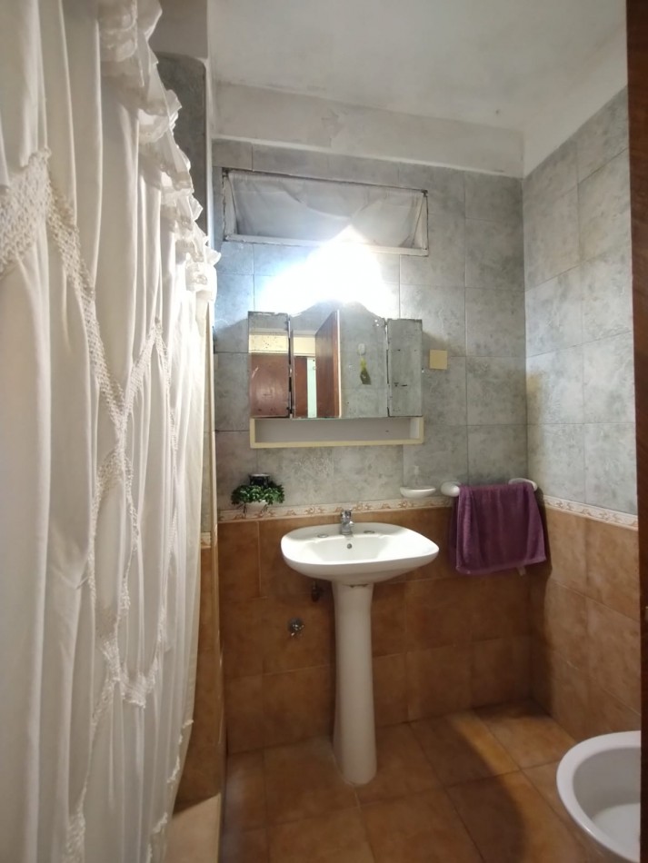 VENTA DEPARTAMENTO 3 AMBIENTES CON DEPENDENCIA AL FRENTE CON PATIO BELGRANO 2770