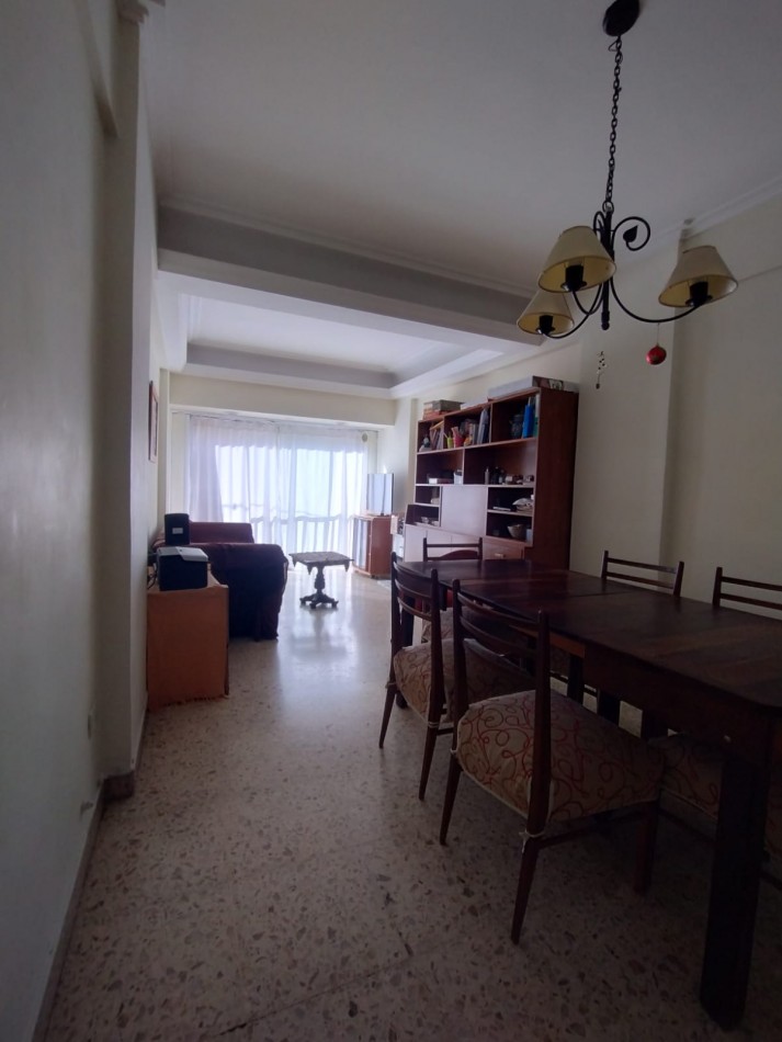 VENTA DEPARTAMENTO 3 AMBIENTES CON DEPENDENCIA AL FRENTE CON PATIO BELGRANO 2770