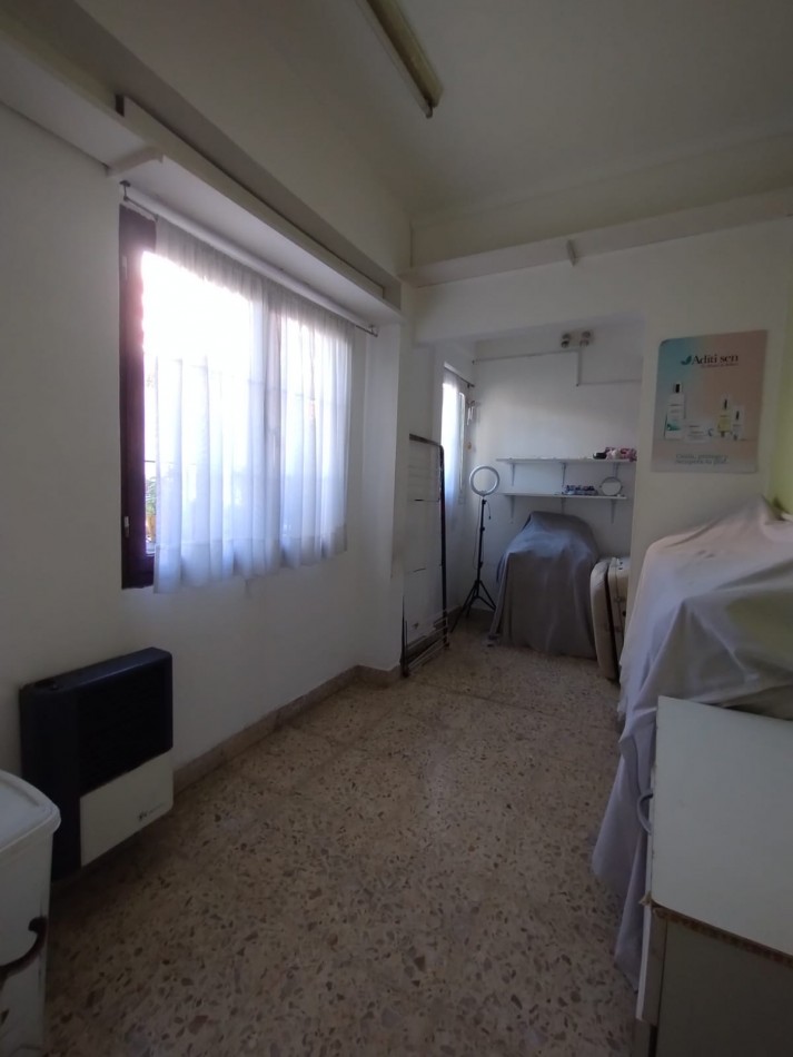 VENTA DEPARTAMENTO 3 AMBIENTES CON DEPENDENCIA AL FRENTE CON PATIO BELGRANO 2770