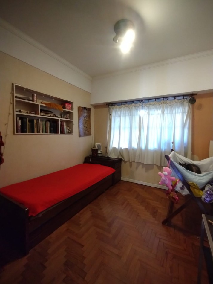 VENTA DEPARTAMENTO 3 AMBIENTES CON DEPENDENCIA AL FRENTE CON PATIO BELGRANO 2770