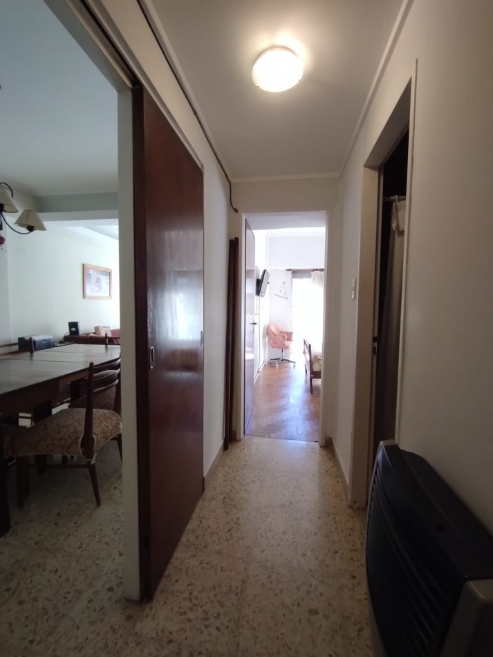 VENTA DEPARTAMENTO 3 AMBIENTES CON DEPENDENCIA AL FRENTE CON PATIO BELGRANO 2770