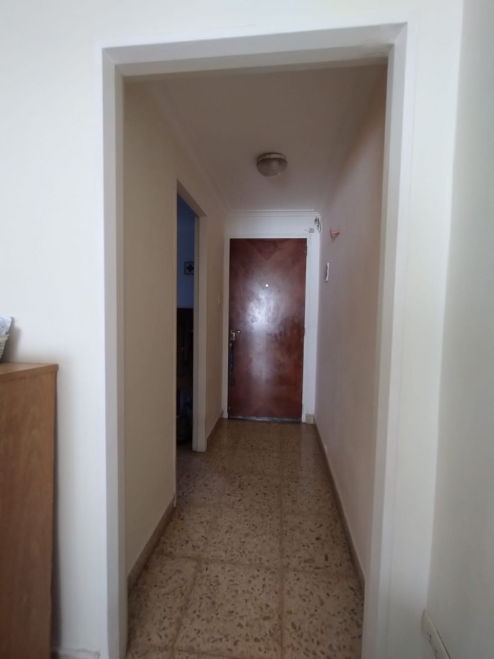 VENTA DEPARTAMENTO 3 AMBIENTES CON DEPENDENCIA AL FRENTE CON PATIO BELGRANO 2770