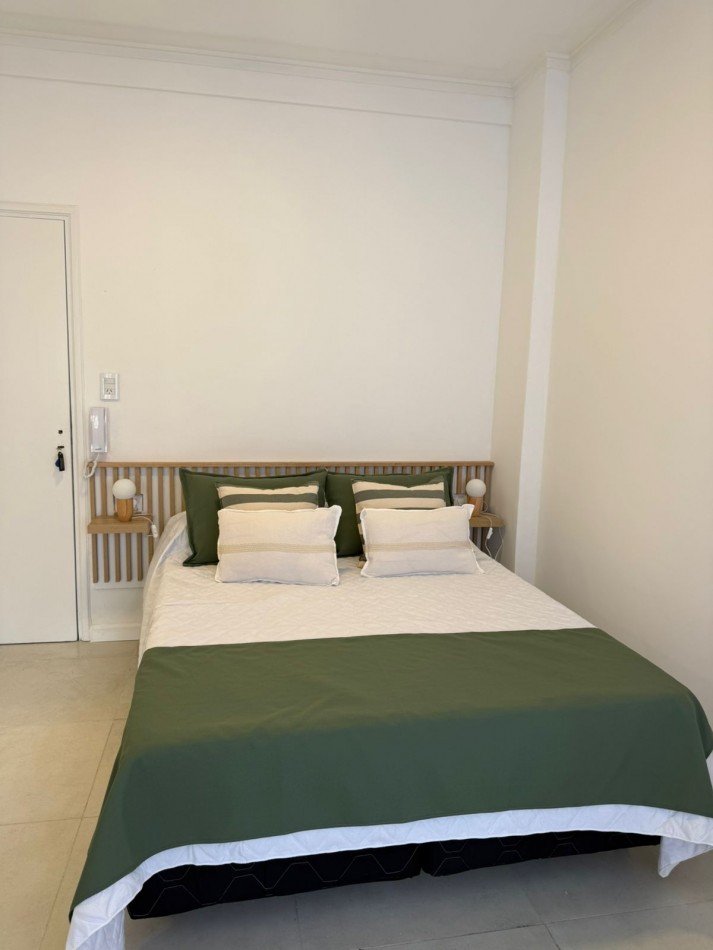 VENTA DEPARTAMENTO MONOAMBIENTE CON BALCON A LA CALLE 