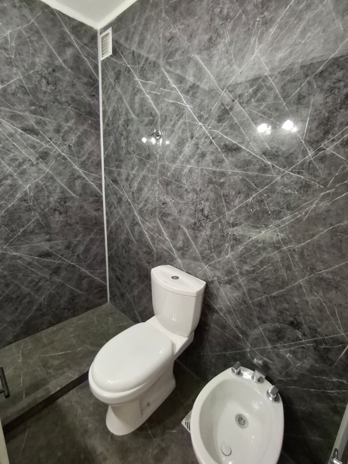 venta departamento un ambienta a la calle reciclado Bolivar 2200