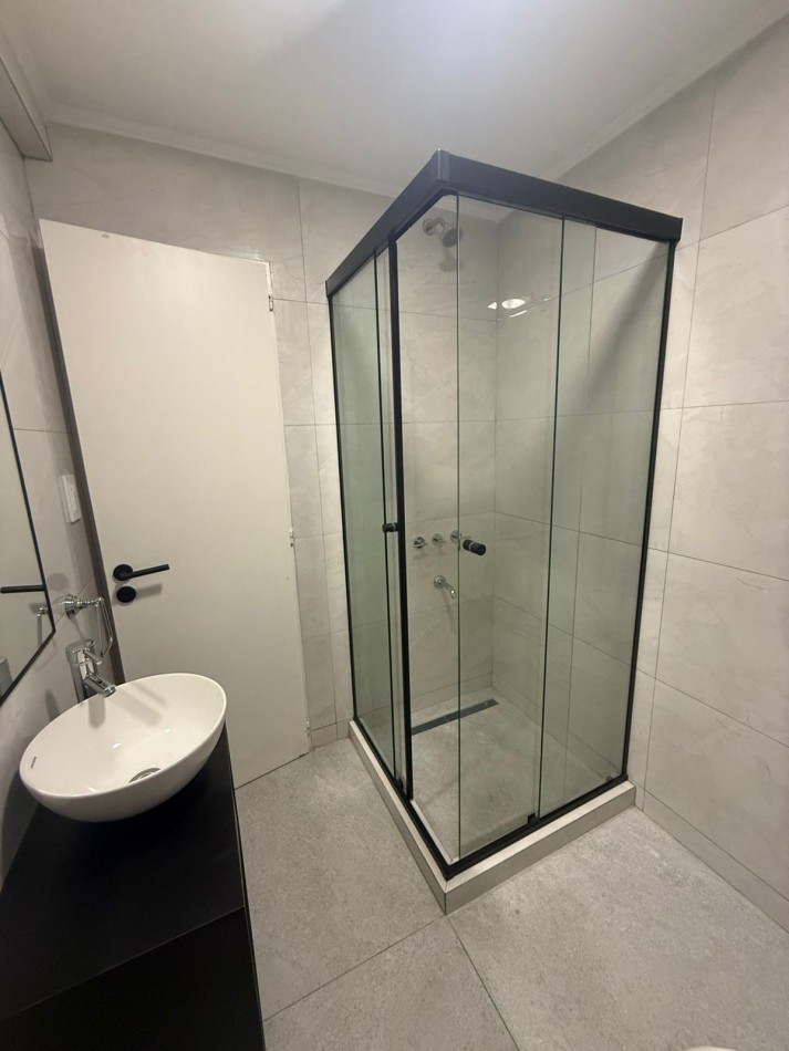 venta departamento 4 ambientes con cochera Santiago del Estero 2300 