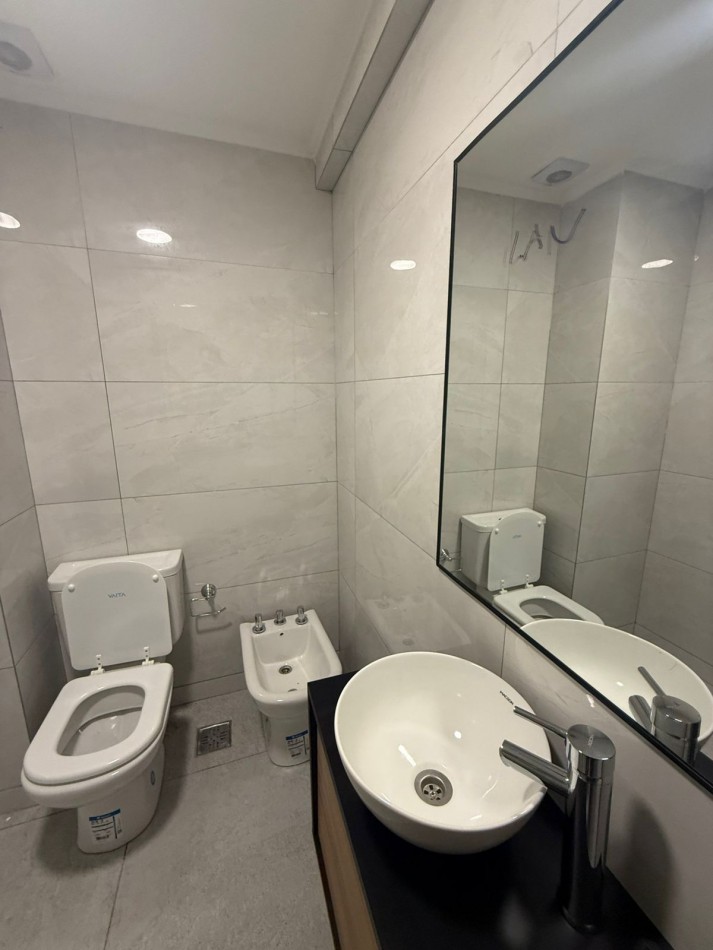 venta departamento 4 ambientes con cochera Santiago del Estero 2300 