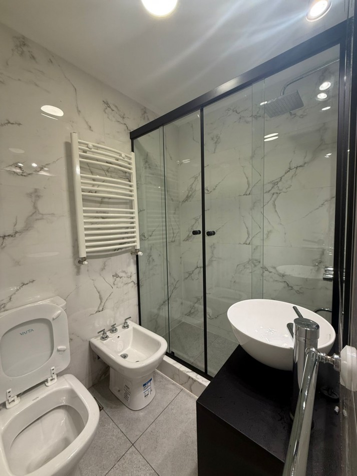 venta departamento 4 ambientes con cochera Santiago del Estero 2300 