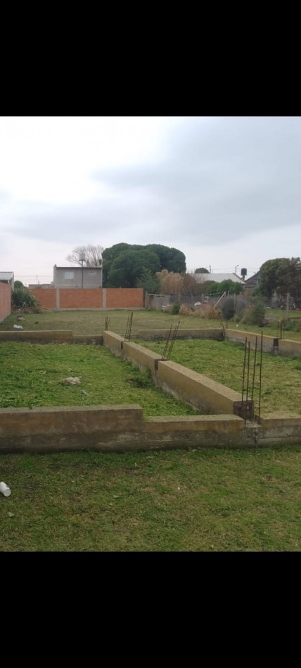 Venta terreno Felix U Camet