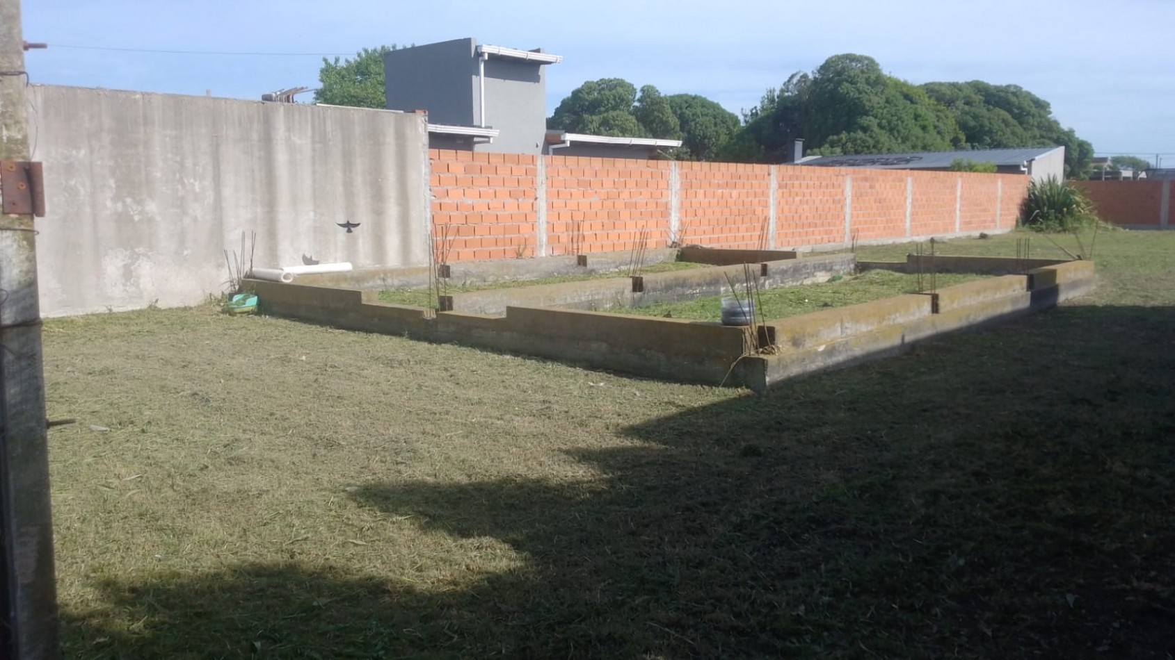 Venta terreno Felix U Camet