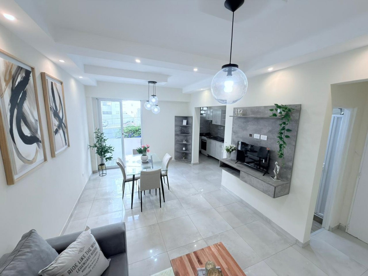 venta departamento dos ambientes al frente con balcon reciclado zona shopping Aldrey 