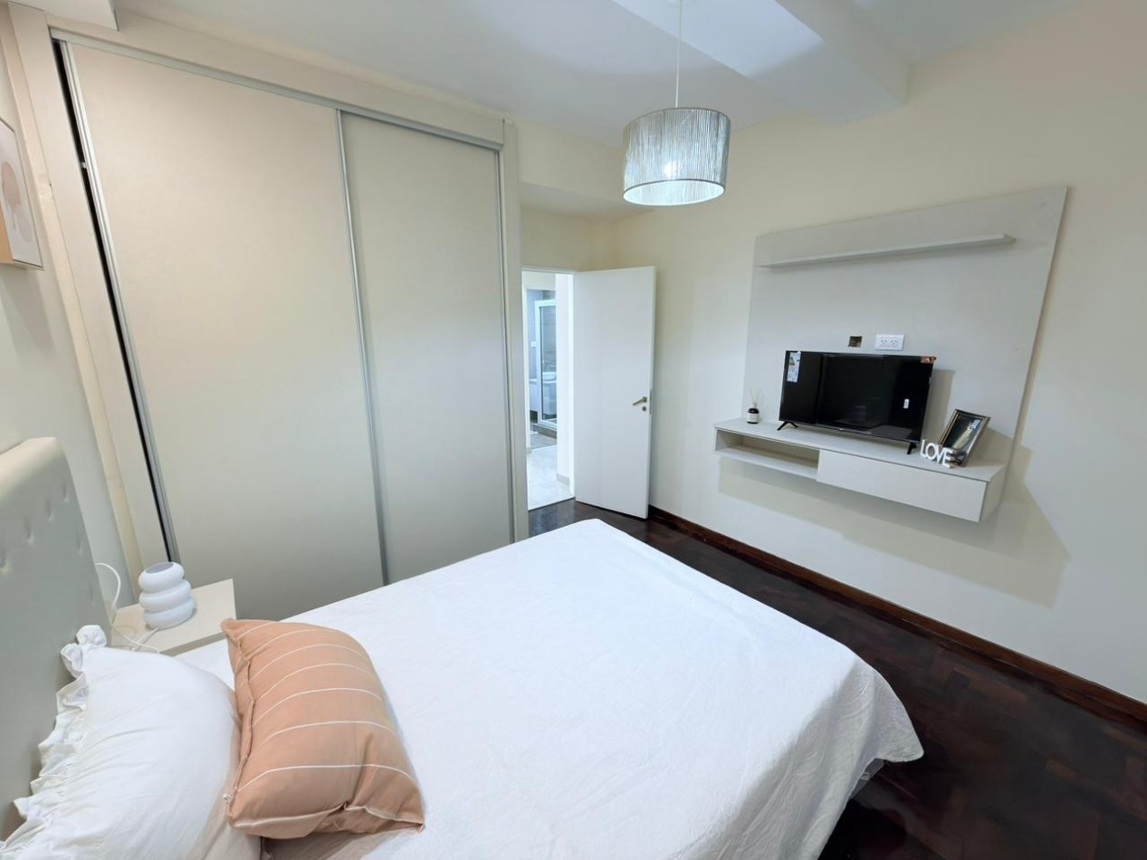 venta departamento dos ambientes al frente con balcon reciclado zona shopping Aldrey 