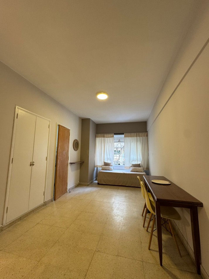 VENTA MONOAMBIENTE AL FRENTE ZONA PLAZA COLON