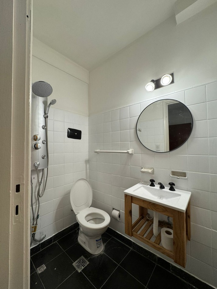 VENTA MONOAMBIENTE AL FRENTE ZONA PLAZA COLON