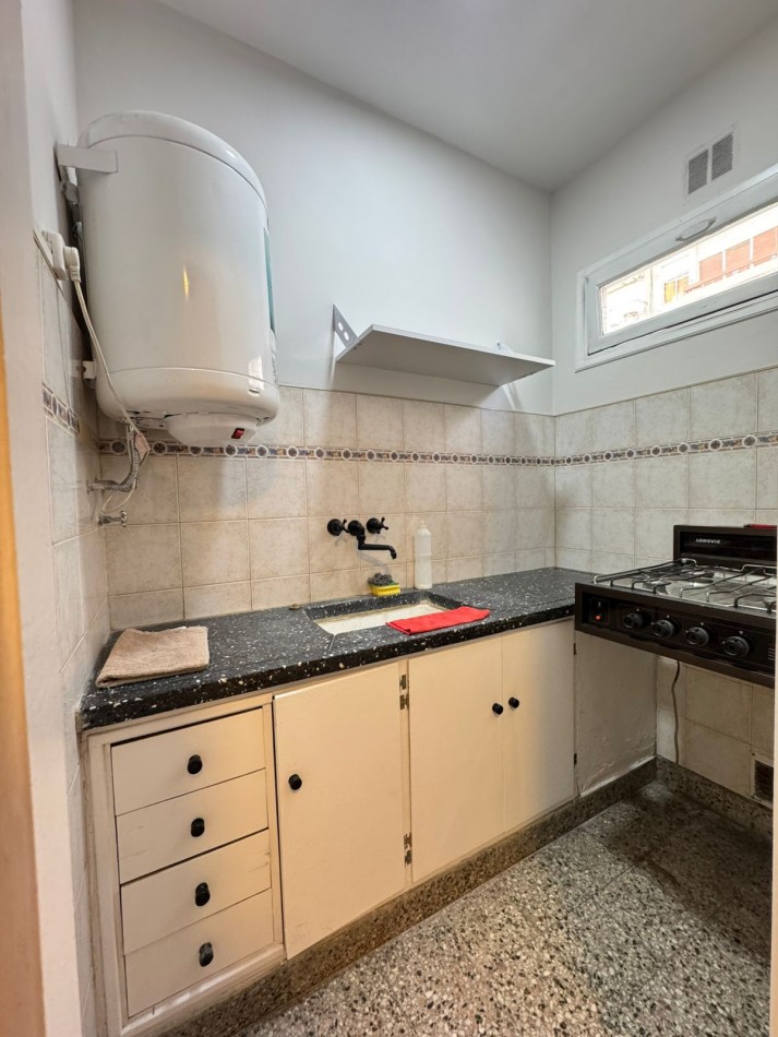 VENTA MONOAMBIENTE AL FRENTE ZONA PLAZA COLON