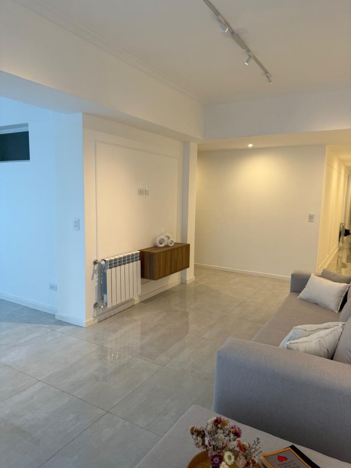 VENTA DEPARTAMENTO 3 AMB CON BALCON RECICLADO 