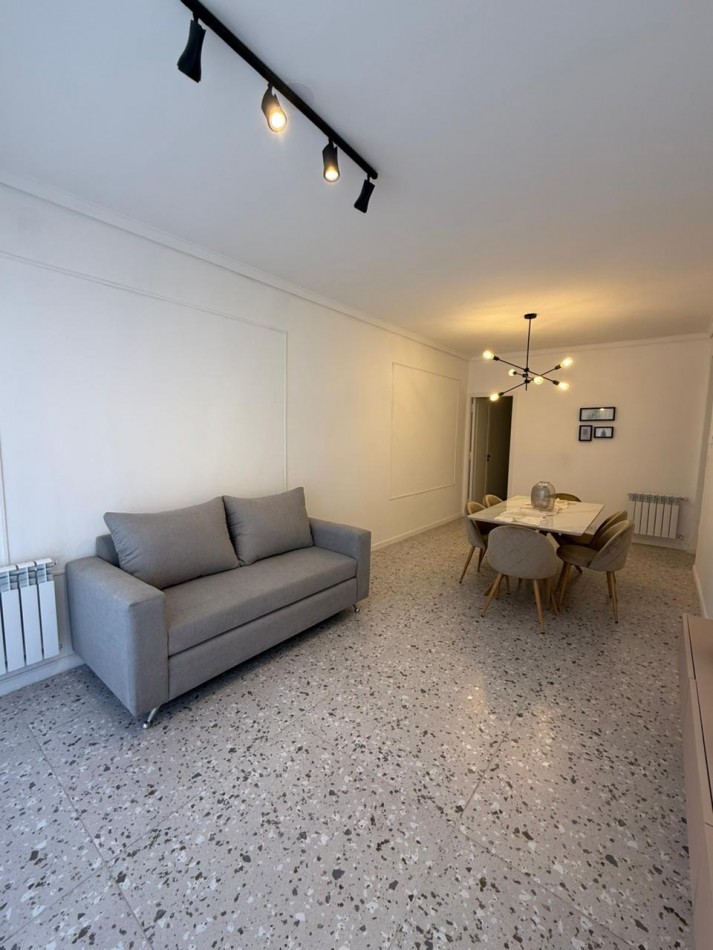 VENTA DEPARTAMENTO 3 AMB A LA CALLE CON BALCON CON O SIN COCHERA  ZONA PLAZA COLON  