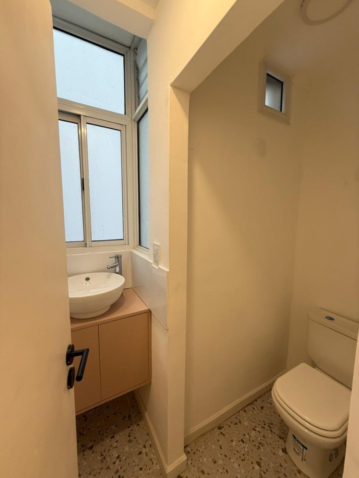 VENTA DEPARTAMENTO 3 AMB A LA CALLE CON BALCON CON O SIN COCHERA  ZONA PLAZA COLON  