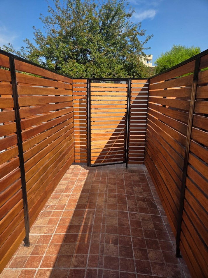 VENTA PH 2 AMB CON PATIO ZONA DON BOSCO 