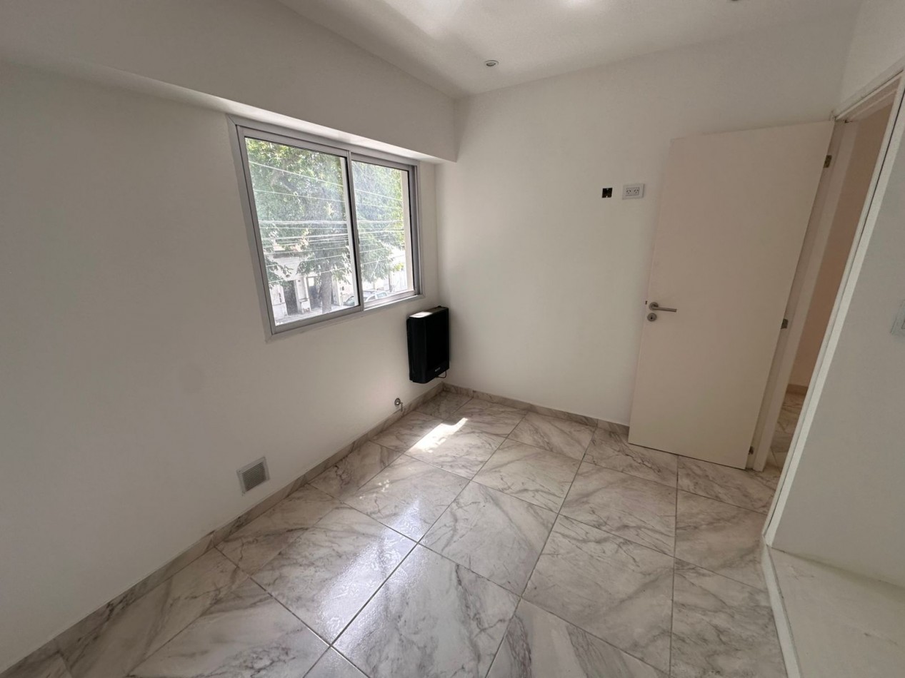 VENTA PH 2 AMB A LA CALLE CON TERRAZA 