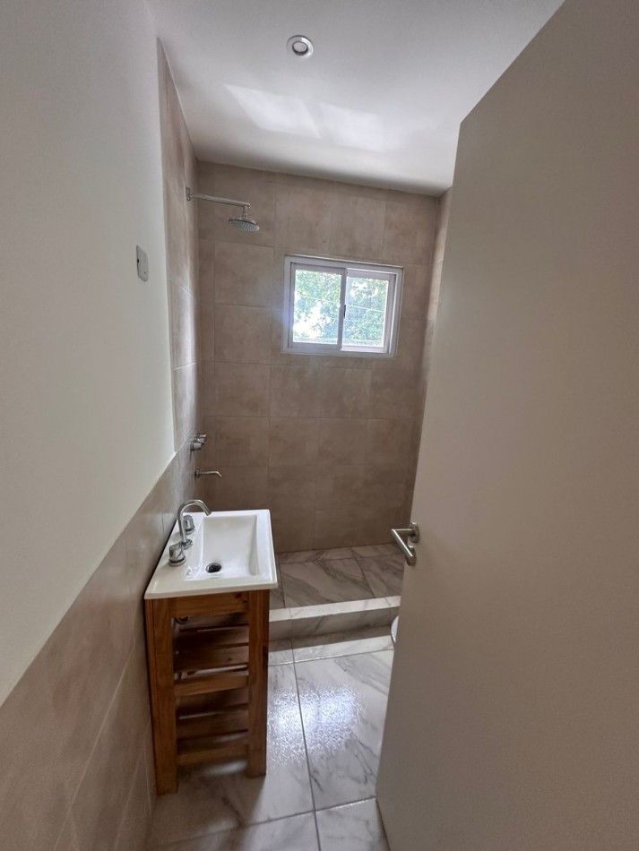 VENTA PH 2 AMB A LA CALLE CON TERRAZA 