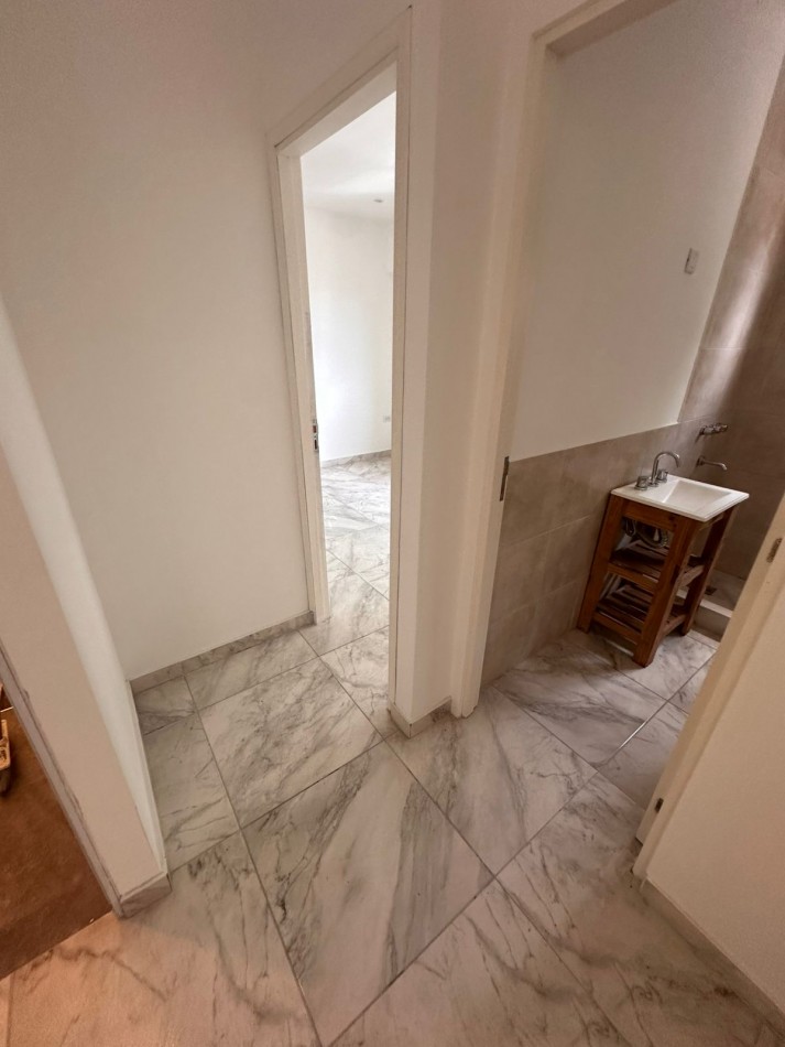 VENTA PH 2 AMB A LA CALLE CON TERRAZA 