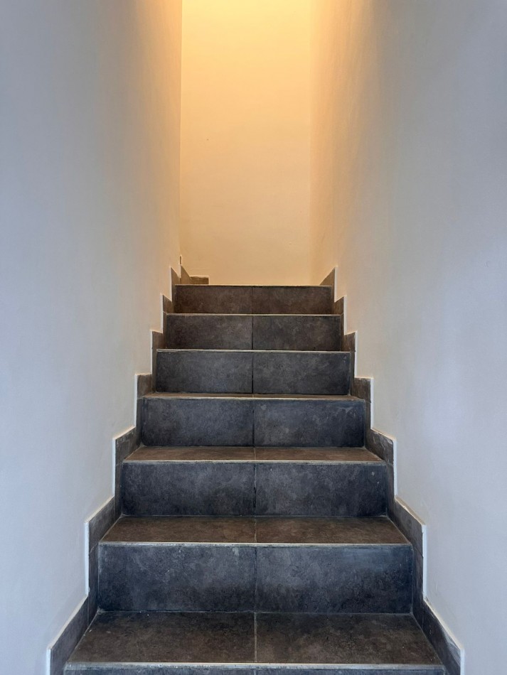 VENTA PH 2 AMB A LA CALLE CON TERRAZA 