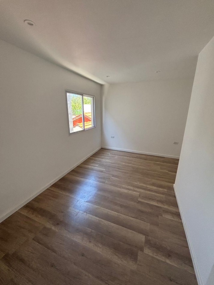 VENTA PH 3 AMB CONTRAFRENTE VILLA PRIMERA