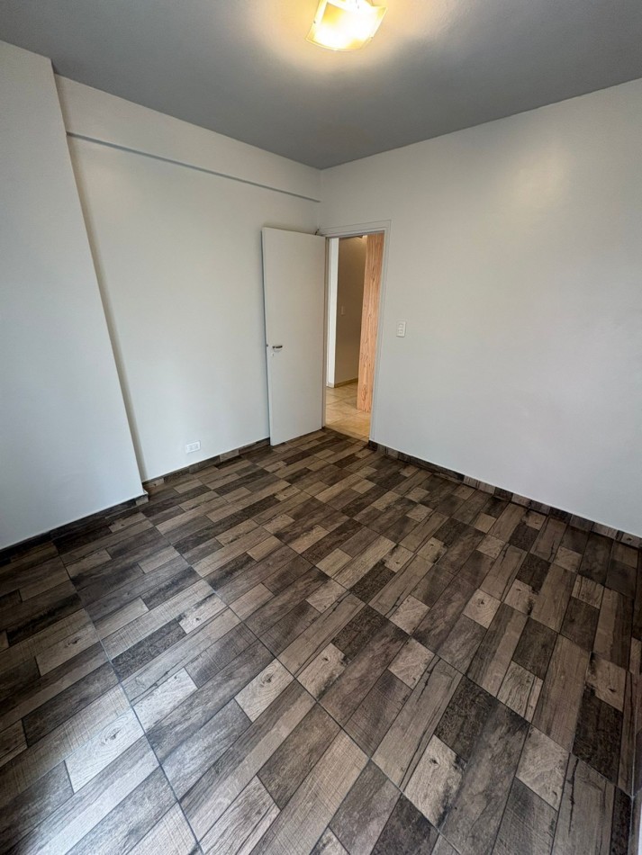 VENTA DEPARTAMENTO DOS AMB CON BALCON AL FRENTE 