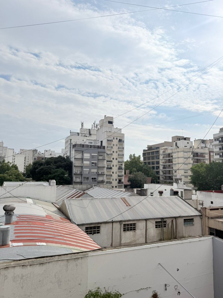 DEPARTAMENTO UN AMBIENTE ZONA CENTRO RECICLADO  