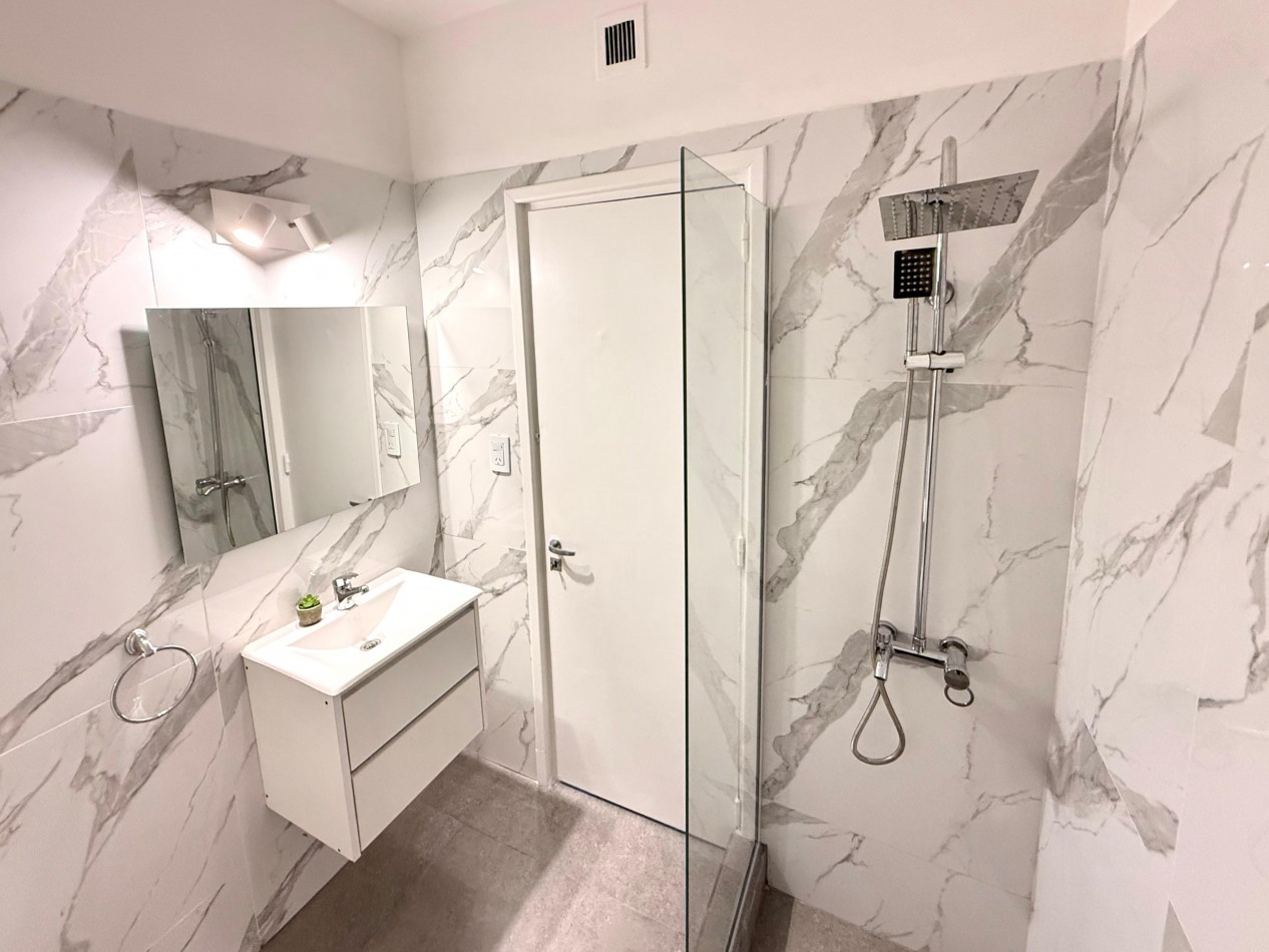 VENTA DEPARTAMENTO 2 AMBIENTES ZONA PLAZA COLON 