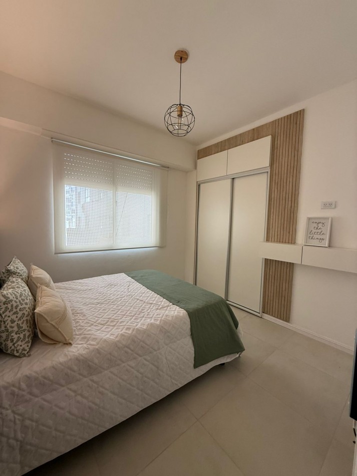 Venta departamento dos ambientes amueblado y decorado a dos cuadras de la playa Bristol