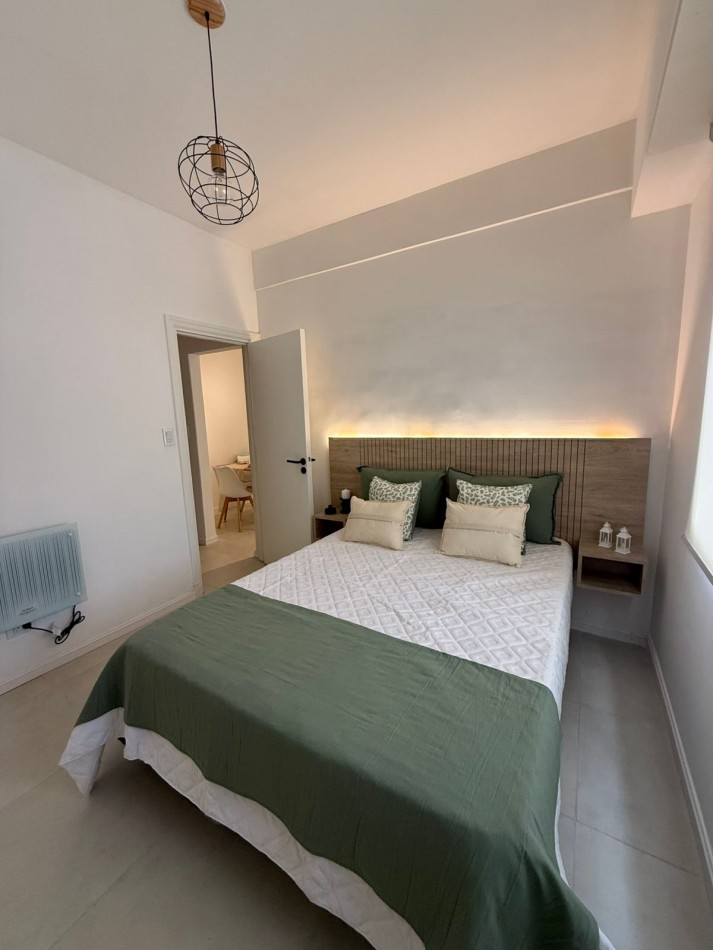 Venta departamento dos ambientes amueblado y decorado a dos cuadras de la playa Bristol