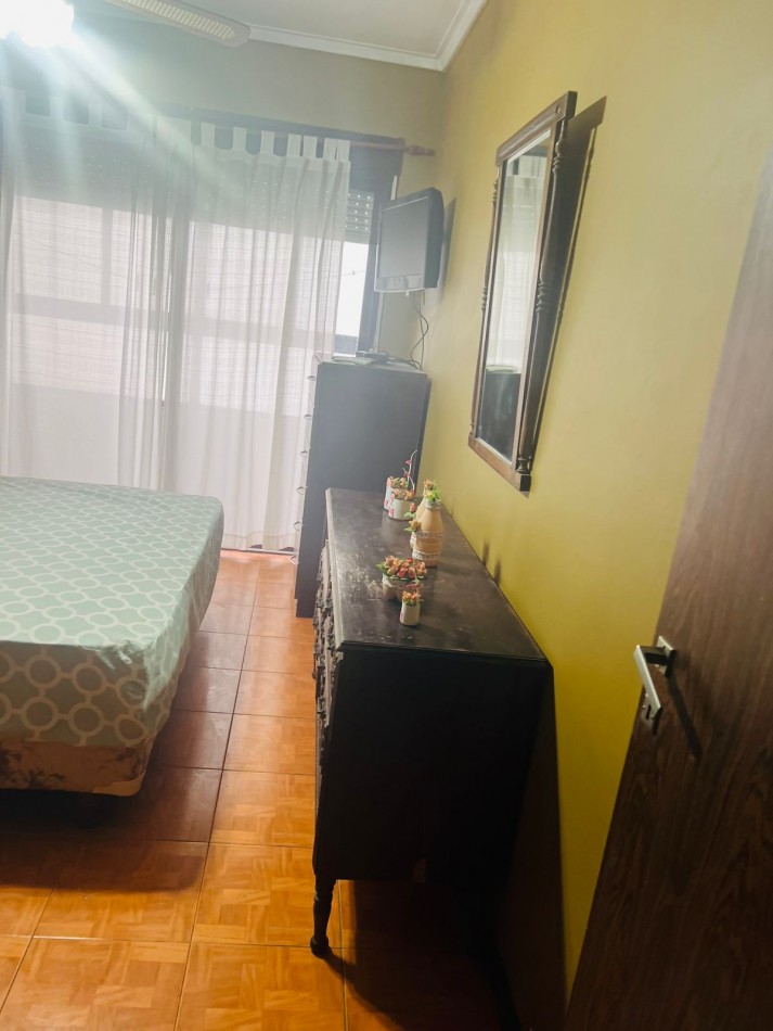 Departamento dos ambientes en venta zona Guemes 