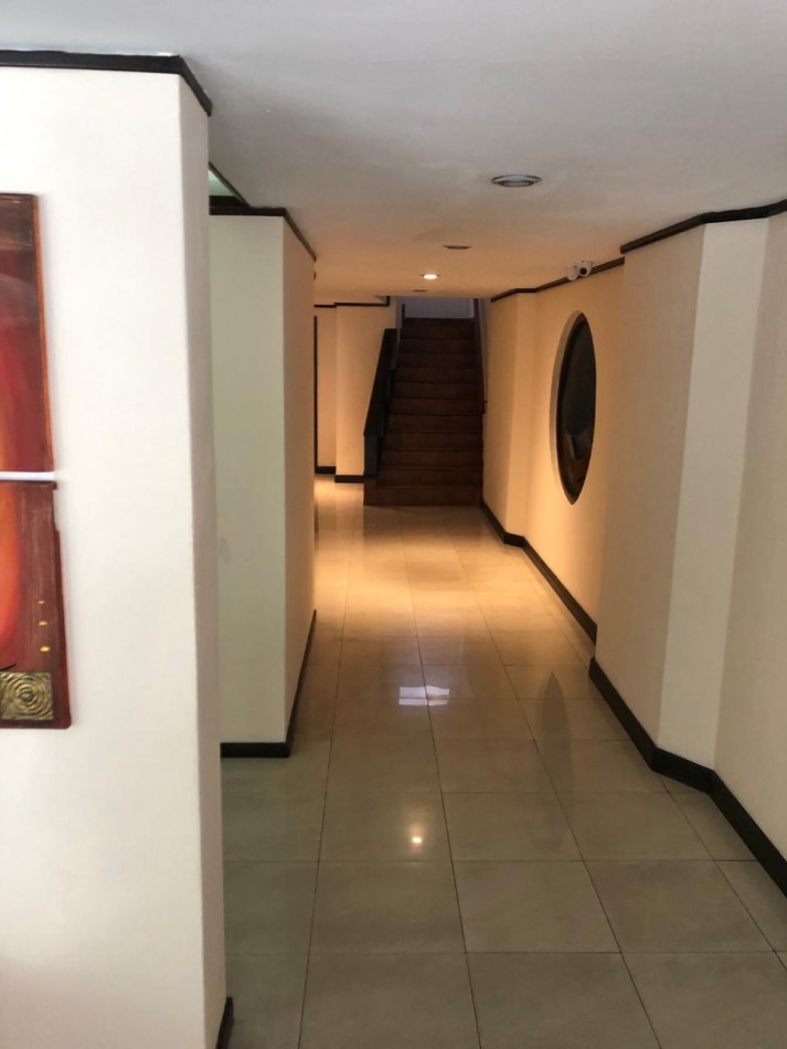 Departamento dos ambientes en venta zona Guemes 