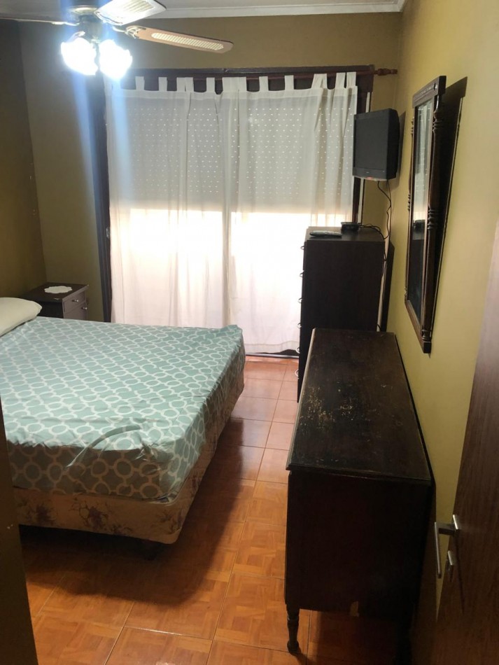 Departamento dos ambientes en venta zona Guemes 